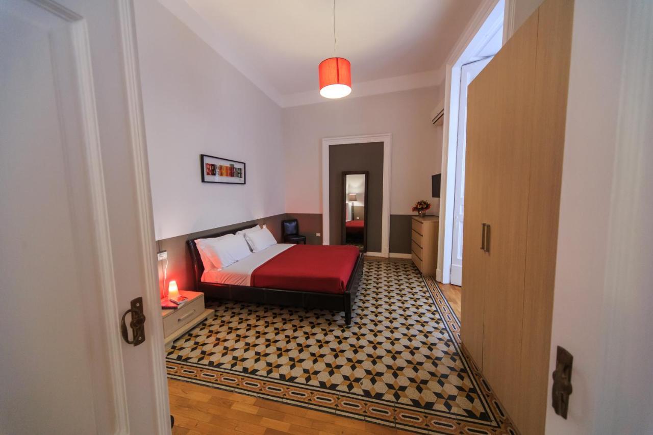 Spaccanapoli Comfort Suites Экстерьер фото