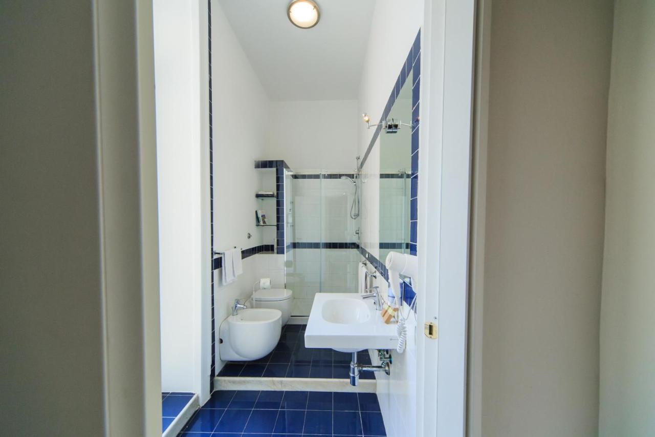Spaccanapoli Comfort Suites Экстерьер фото