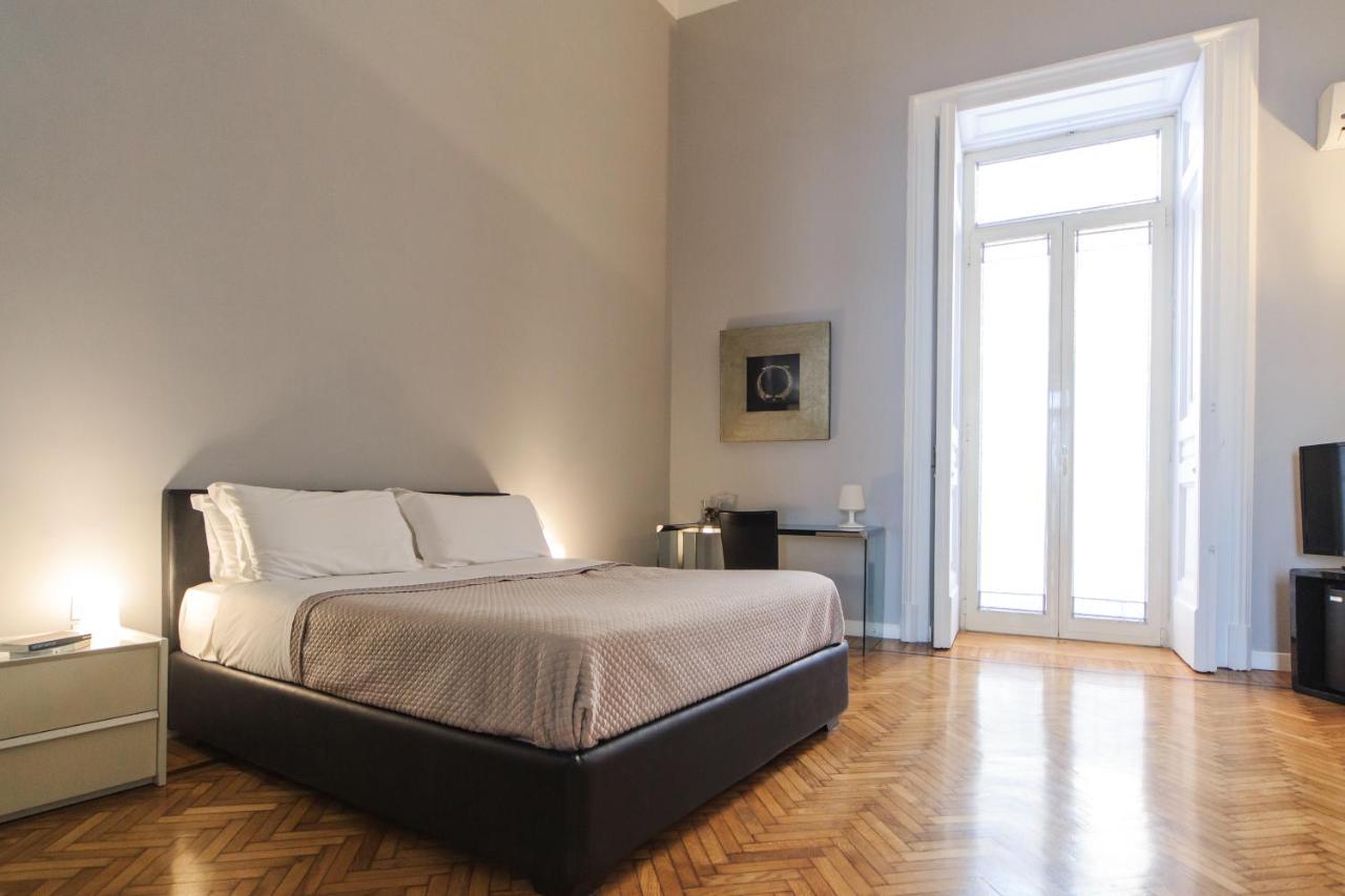 Spaccanapoli Comfort Suites Экстерьер фото