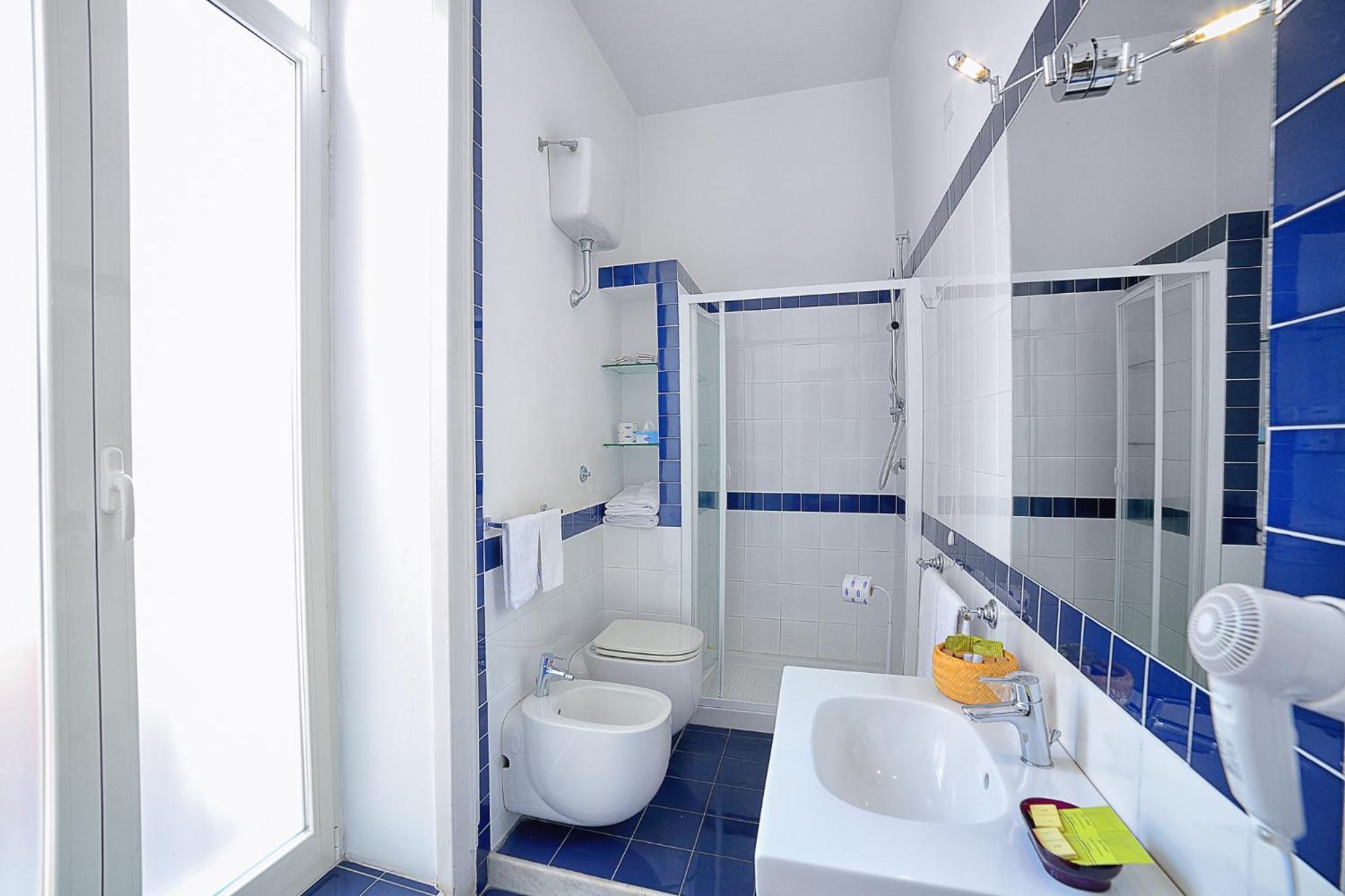 Spaccanapoli Comfort Suites Экстерьер фото