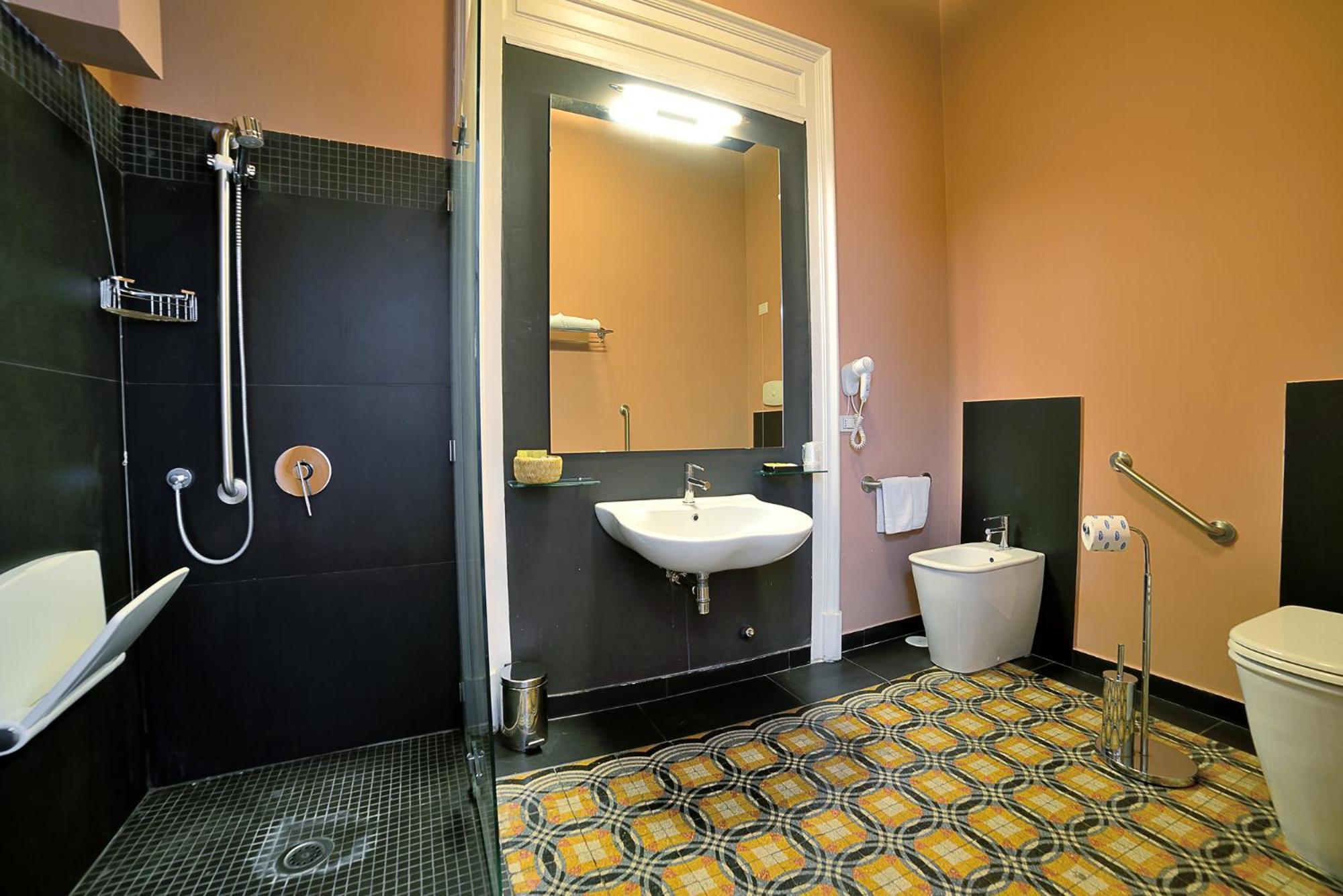 Spaccanapoli Comfort Suites Экстерьер фото