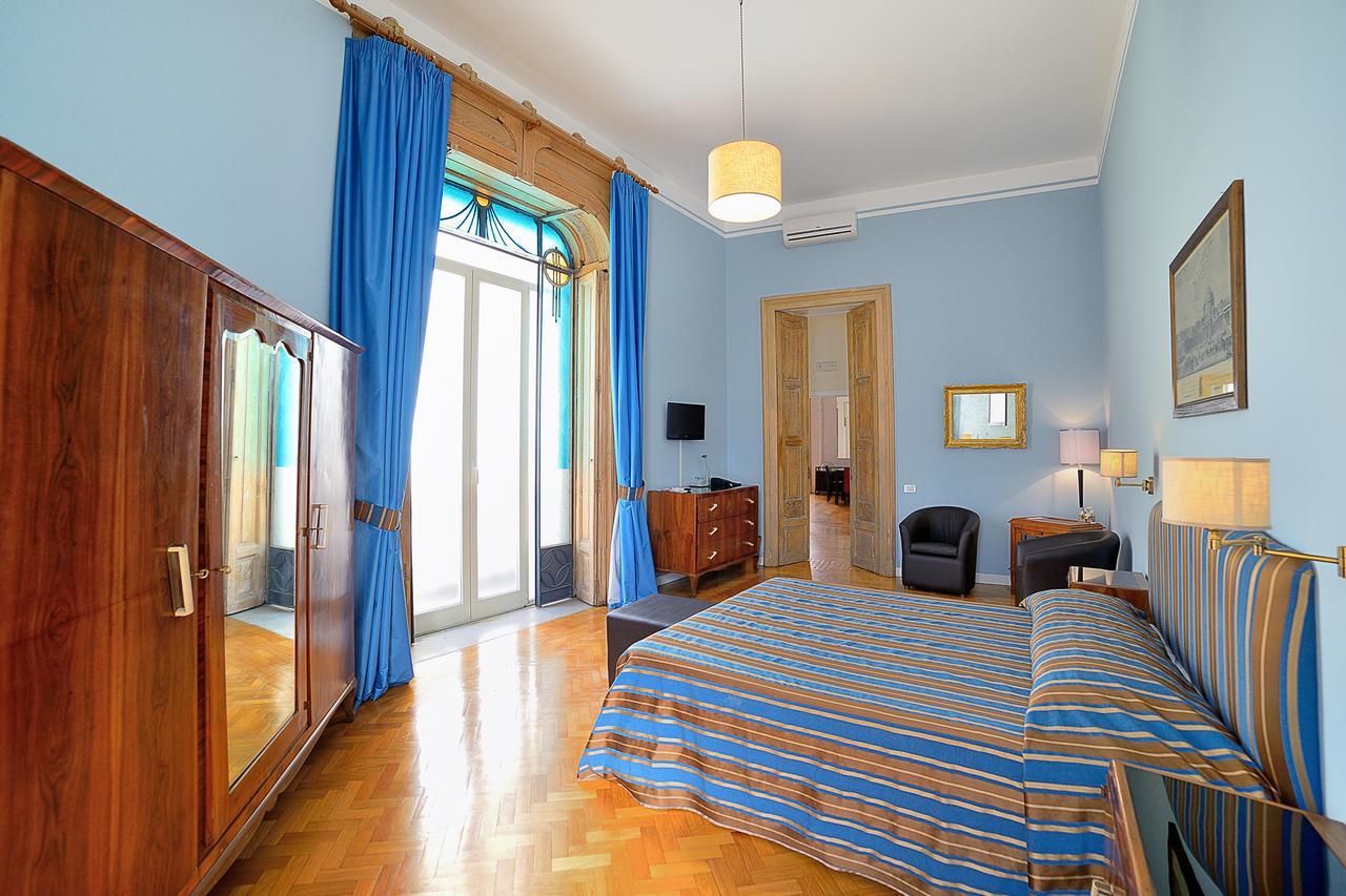 Spaccanapoli Comfort Suites Экстерьер фото